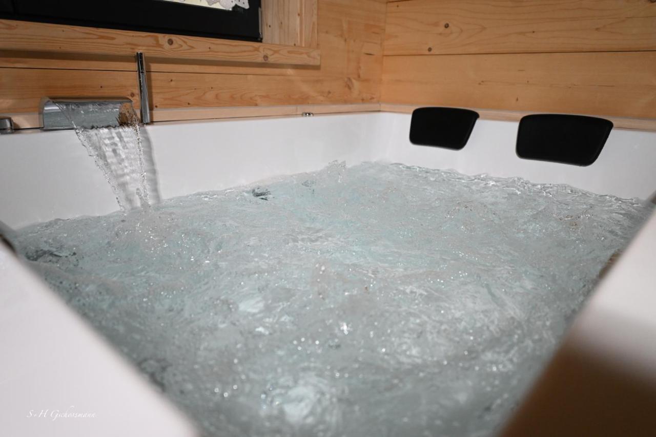 Holzwies Chalets Unterneukirchen 외부 사진